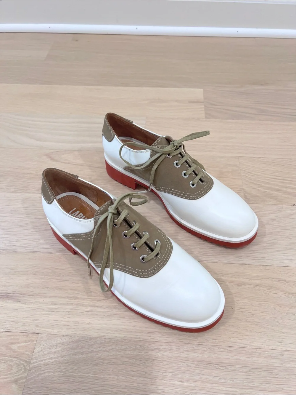Labucq Italian Leather Two Tone Saddle Shoes Size 38 NWOB